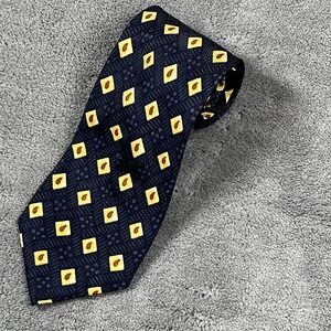 Coach Men's‎ Vintage Luxury Italian  100% Silk Tie Blue AOP